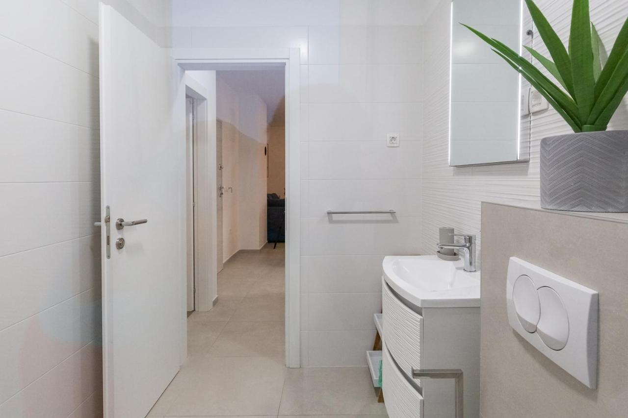 Apartments Evita Bibinje Exterior photo